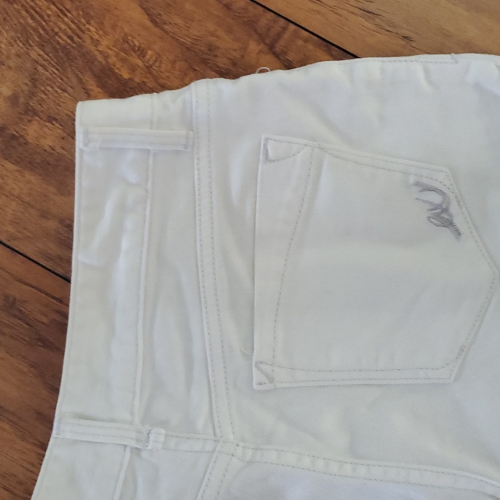 Express White Low Rise Denim Shorts Size 0 NWOT - Picture 4 of 4